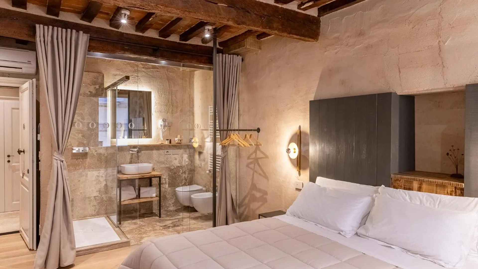 Truffle House Tuscany Tuber Albidum Pico Montepulciano Stazione
